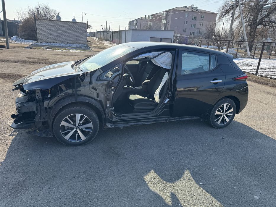Розбір nissan leaf 2021 рік