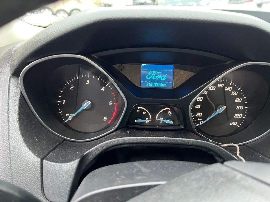 Para peças FORD Focus III Carrinha