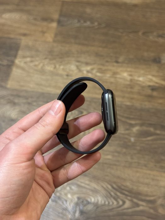 Apple Watch SE на запчастини