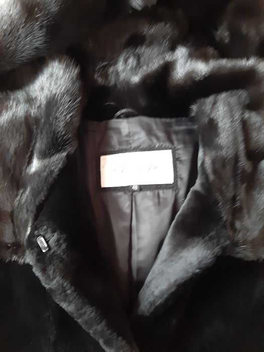 Шуба натуральная мутон с норкой