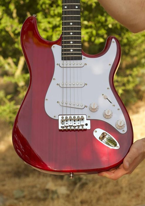 Электрогитара Dean Markley + чехол, шнур, ключи, ремень, рычаг