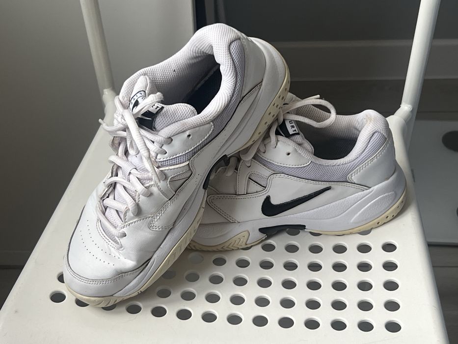Nike кросівки 40