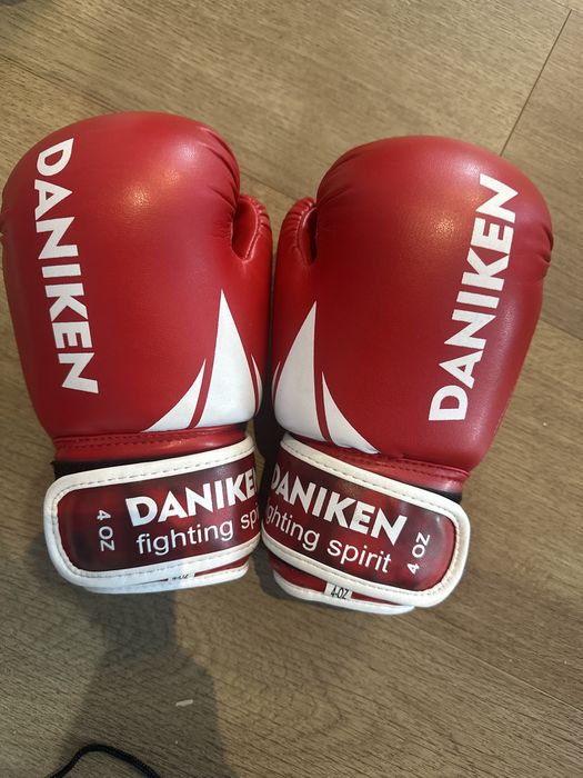 Rekawice bokserskie Daniken 4oz Kickoxing 6 7 lat