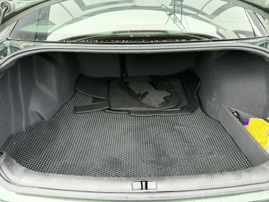 Audi A4 1.6  на Автоматі