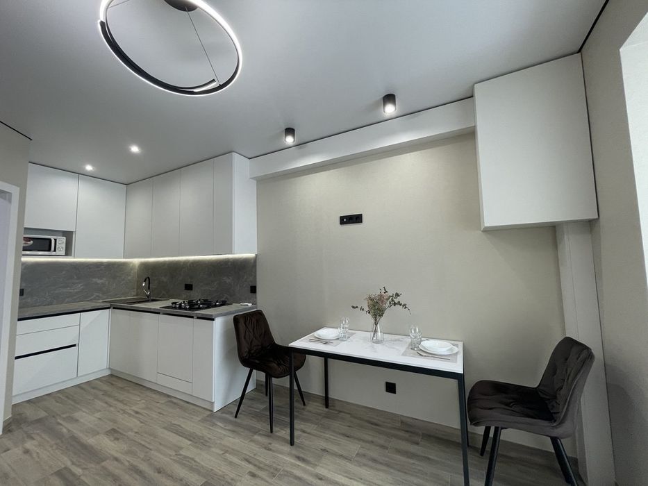 ОЗЕРО ЛЮКС. Вільна з 26.01.26