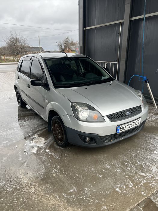 Форд фієста 2007 року 1,25 газ/бензин