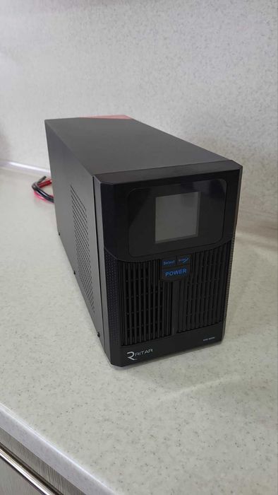 ДБЖ з правильною синусоїдою RITAR RTSW-1500 LCD.