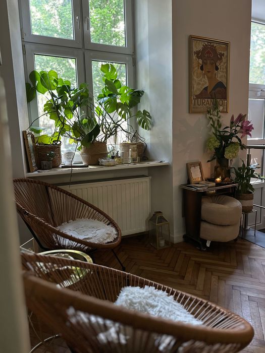 Krowoderska | Szlak | Wynajem stanowisk / co working tatuaż  / gabinet / studio w centrum / tatuaż, masaż, usługi