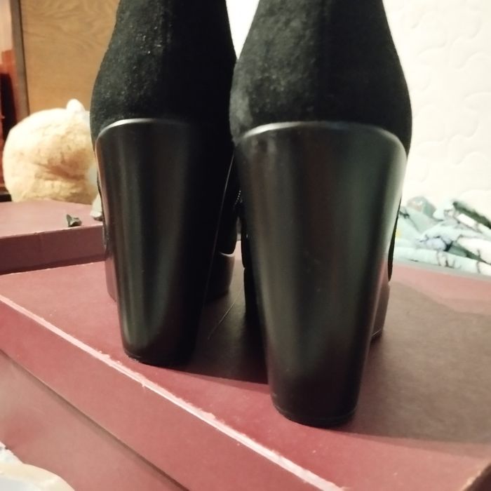 Зимові чоботи замшеві високі