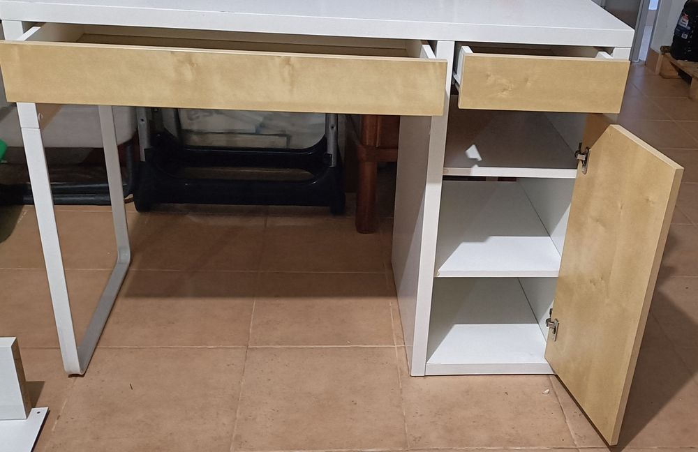 Secretária Micke com módulo alto