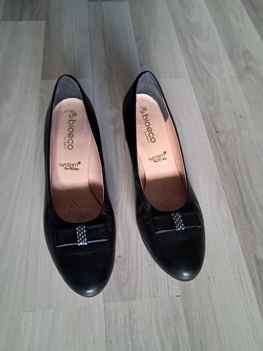 Buty czarne rozmiar 42