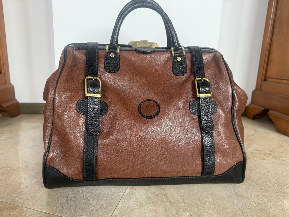 Klasyczna torba podróżna Fendi