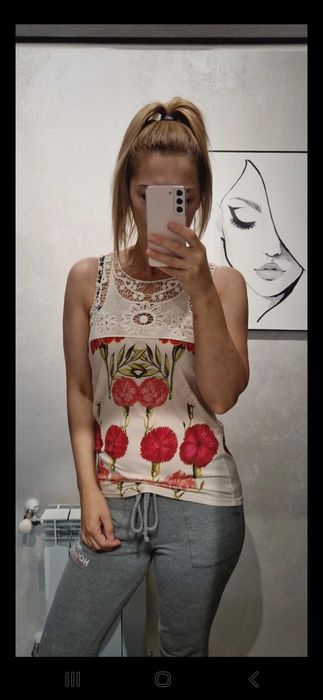 Śliczna bluzeczka Desigual rozmiar M