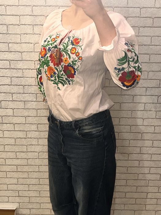 українська діноча вишиванка