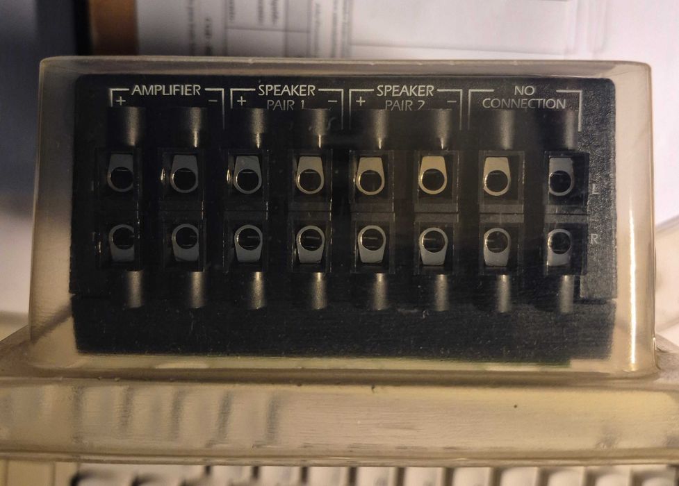 QED 2 Way Parallel Speaker Switch