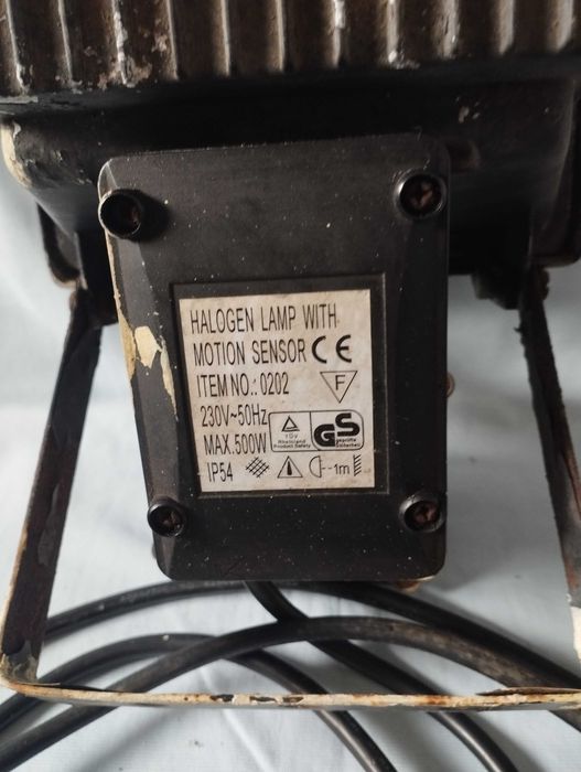 Holofote antigo ideal para ter nas obras