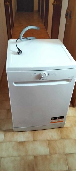 Máquina lavar loiça