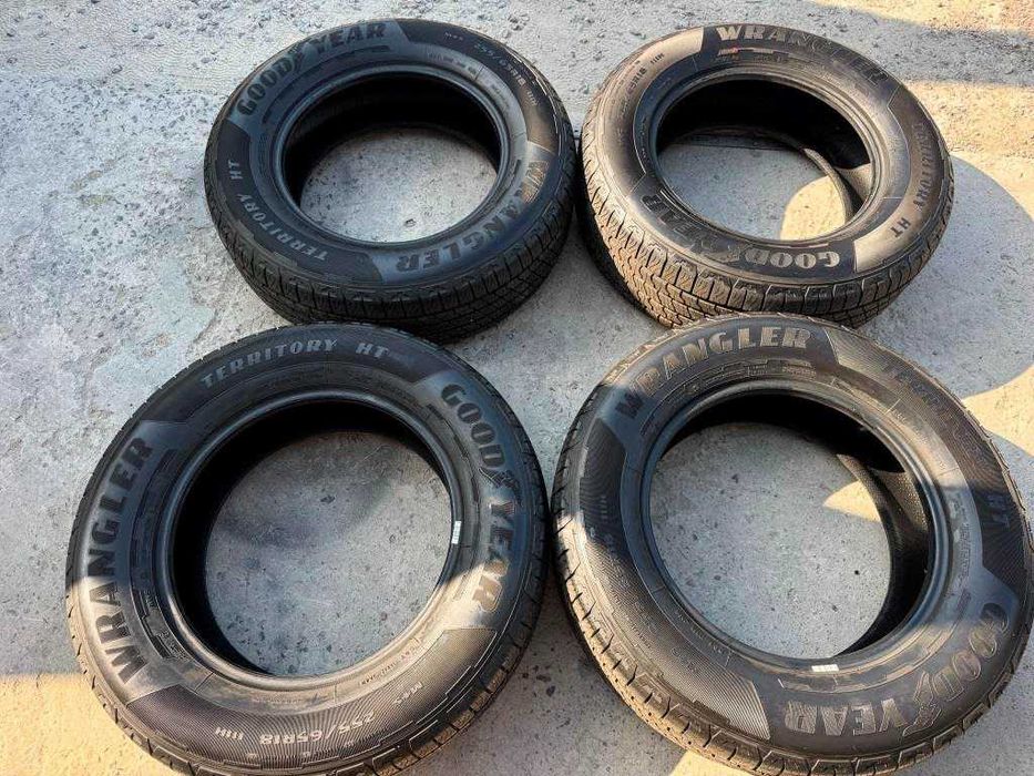 Шини Ford F-150 всесезонні 255/65R18 Goodyear Wrangler Territory HT