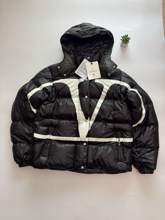 Valentino x moncler puffer/пуховик монклер