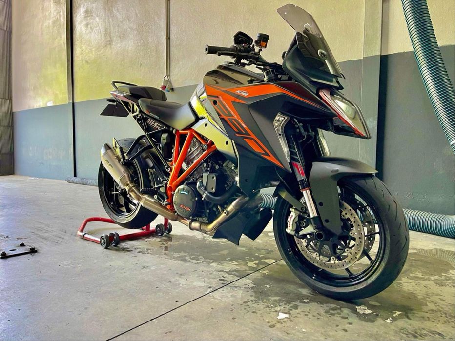 KTM 1290 super duke GT