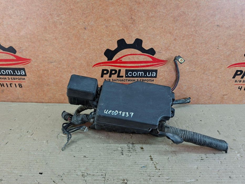 Mazda 3 BL 09-13 1.6 D блок предохранителей K2441