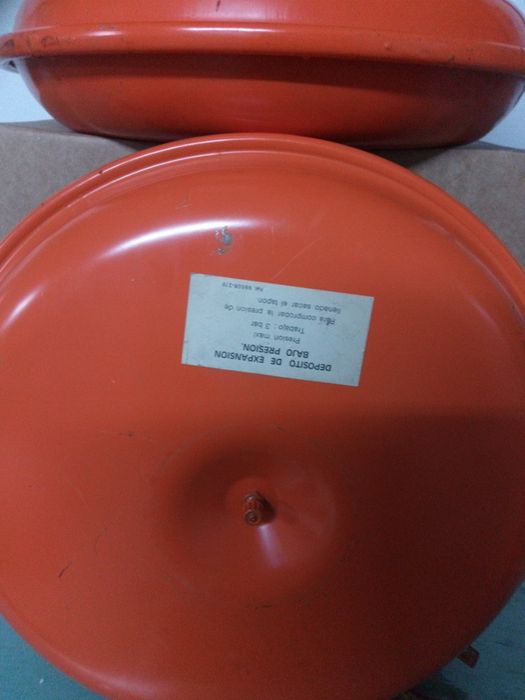 Vaso de expansão para caldeiras murais