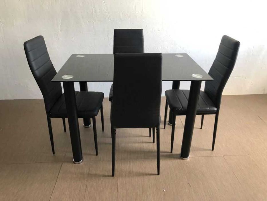 mesa de vidro e 4 cadeiras portes grátis