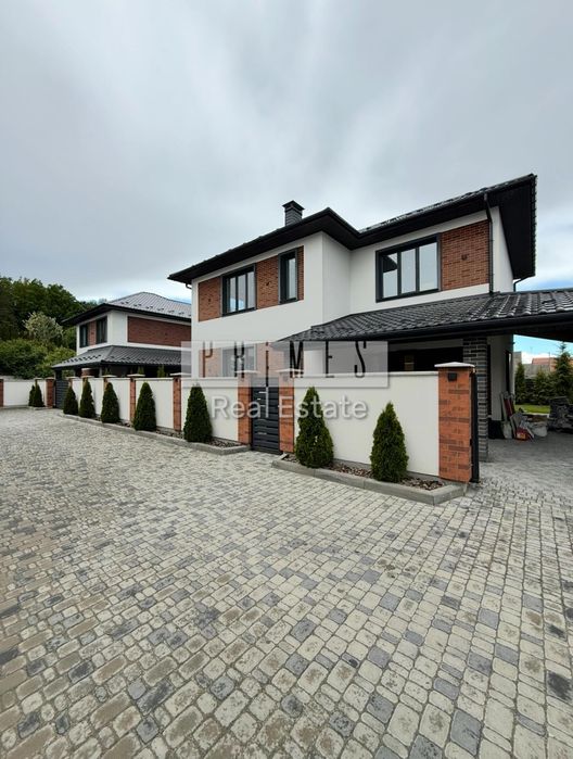 Продаж будинку Ходосівка закрита територія