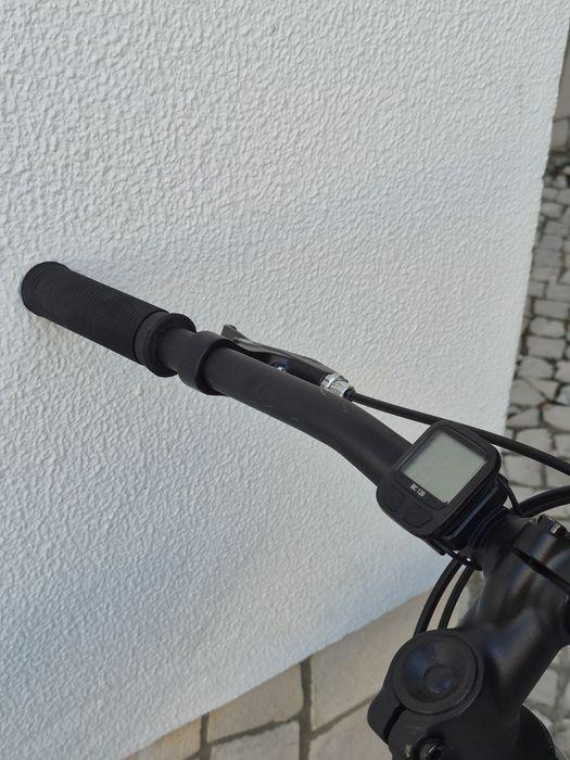 Bicicleta BTT ROCKCRIDER com dupla suspenção