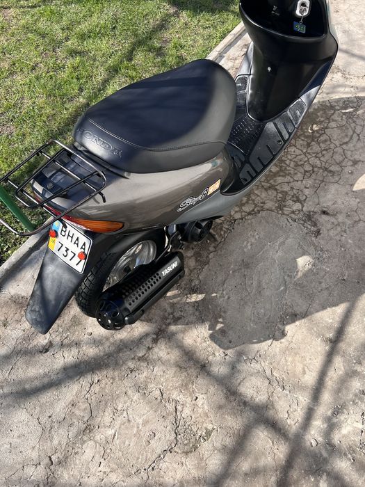 Honda dio AF-35.