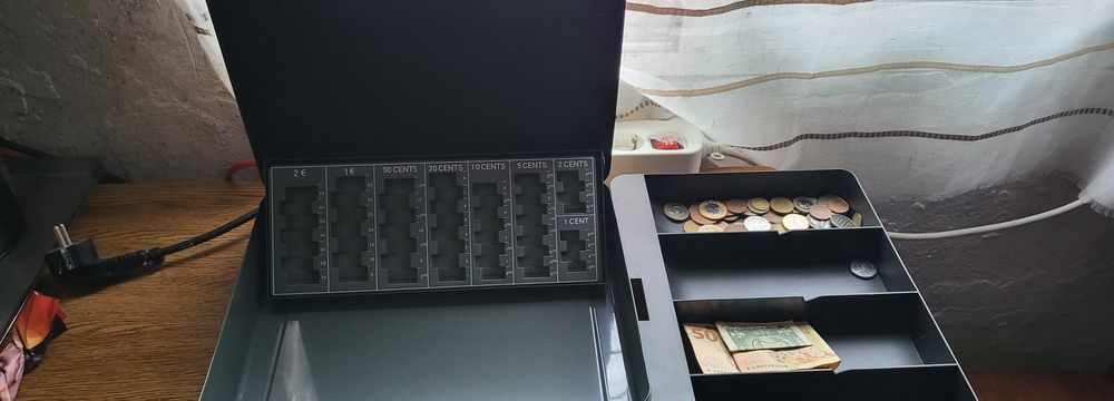 Cofre para moedas e outros valores