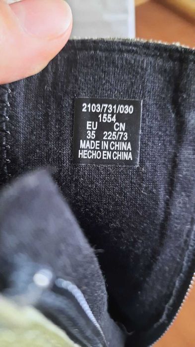 Демісезонні чобітки, сапоги, сапожки Zara на дівчинку