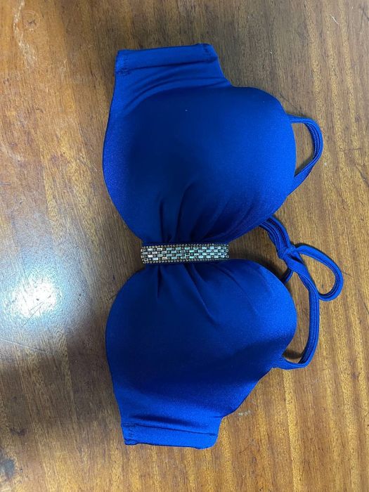 Купальник 
Розмір чашки С, трусів 46
399 грн