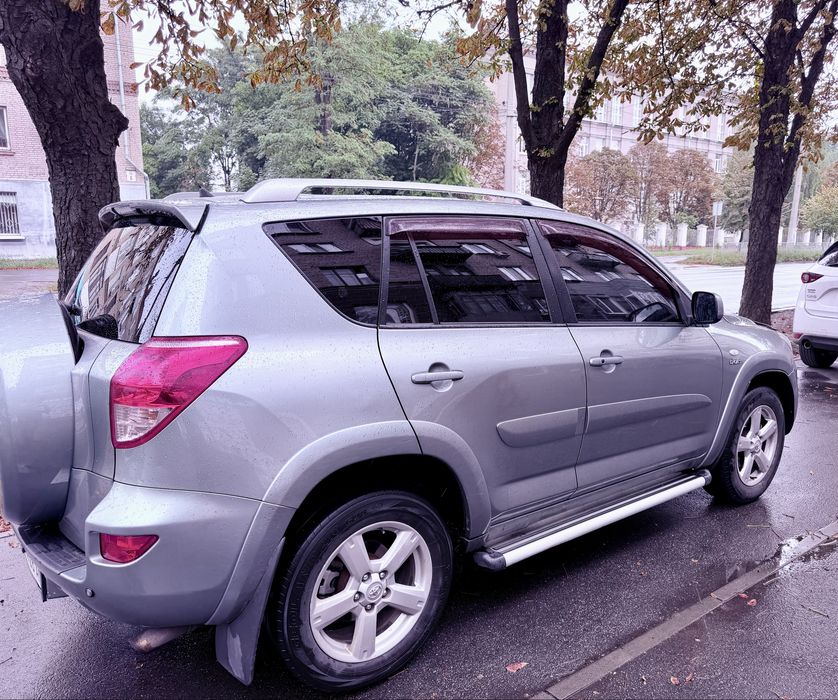 Продам Тoyota RAV4 2006
