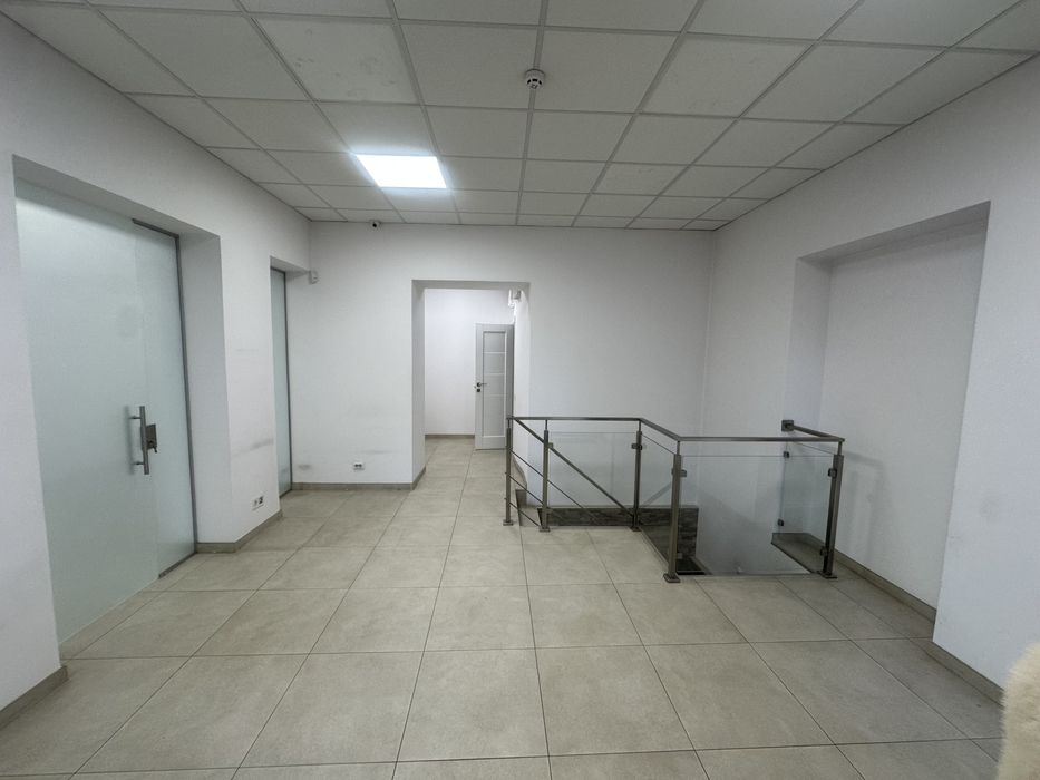 Оренда офісу 65 м.кв., в. Руставелі