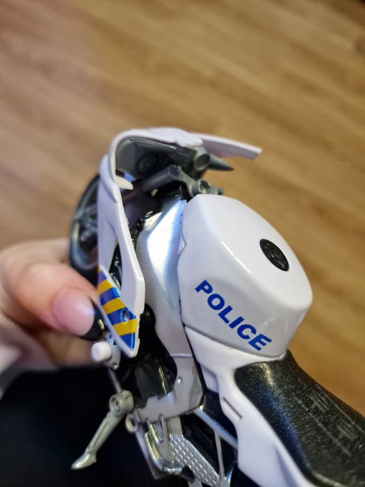Motorek na baterie grający
