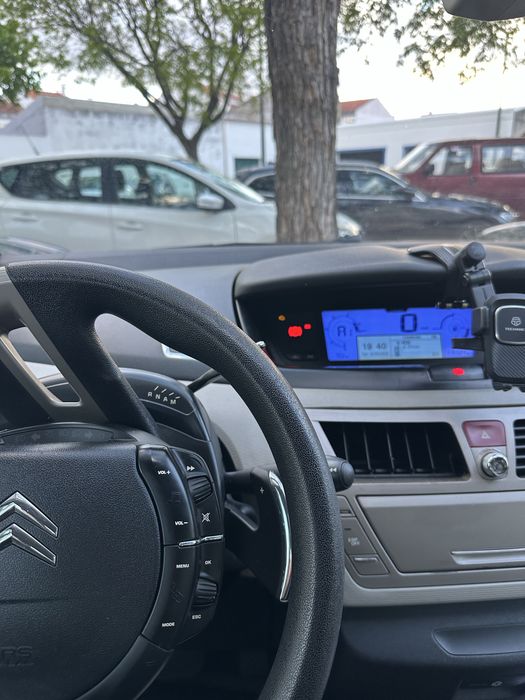 Vendo Citroen Picasso 1.6 D com caixa automatica, de 2007,