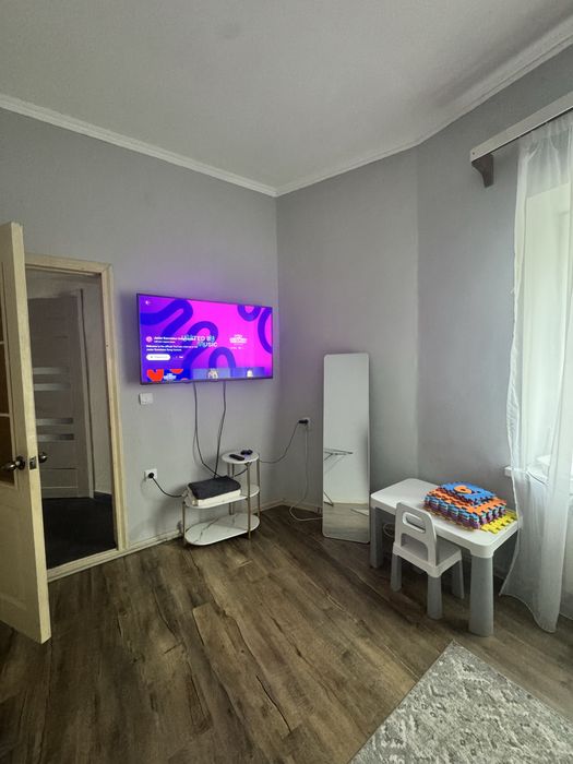 Здам квартиру подобово, погодинно в центрі міста.Сьогодні вільно !