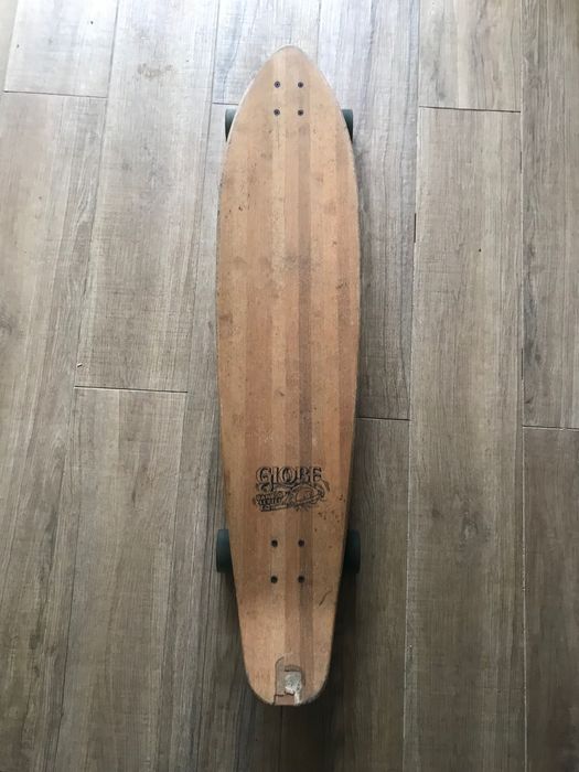 Globe long board skate