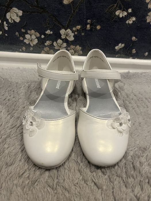 Komunia buty biale dziewczynka roz. 32 + wianek