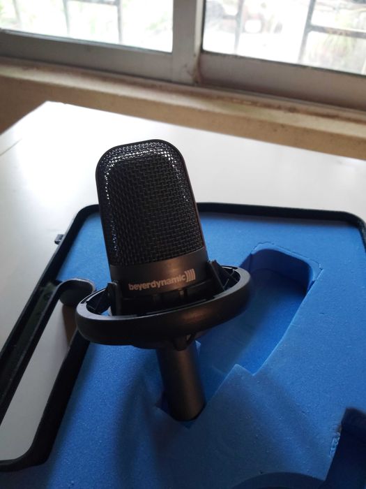 Microfone condensador Beyerdynamic MCE 90