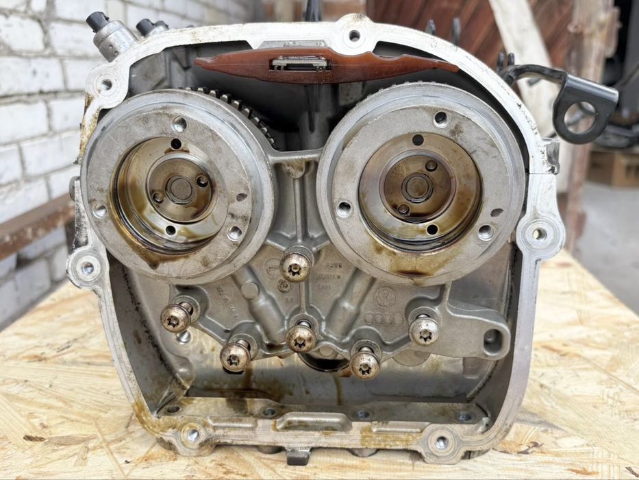 Головка Audi A4 B9, Q7 4M, A5 B9, Q5 80A 2.0 tfsi ГБЦ CYM CYN DAY
