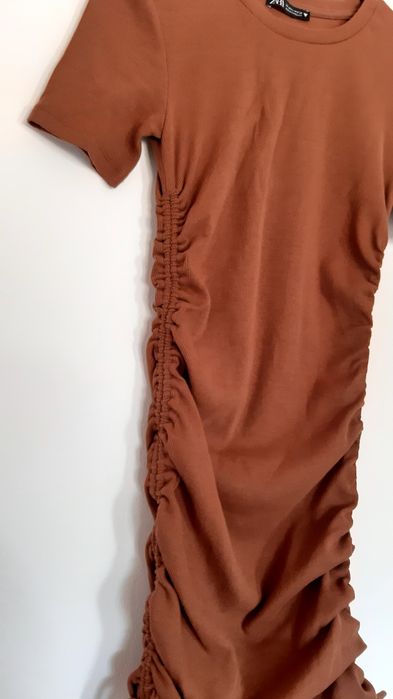 Vestido drapeado Zara