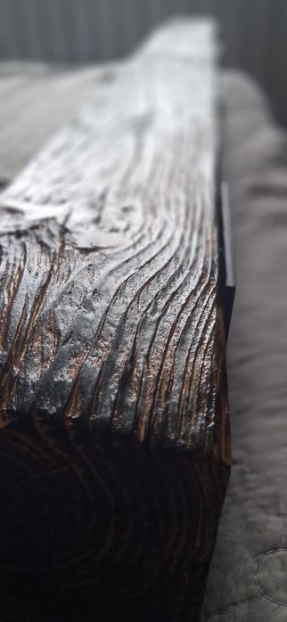 Lampa z belki drewnianej