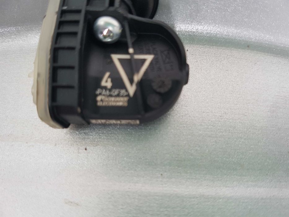 Felgi alu oryginał Opel Mokka  X Trax  opel Astra J K 5x105 7jX18 ET38 TPMS