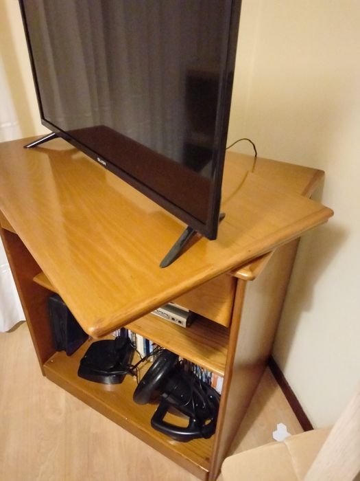 Vendo móvel para TV