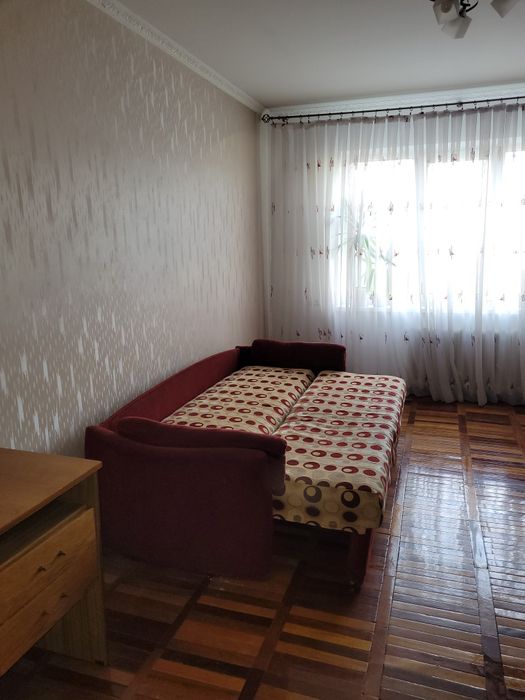 Оренда 1 км.кв.вул.Хоткевича(Дарницький),електронагрівачі,без  дітей