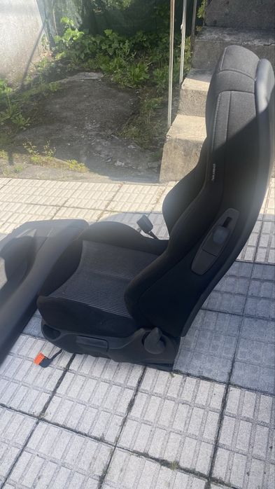 Bancos + quartelas + forras peugeot 308 C.C.