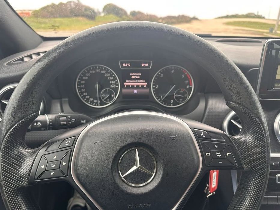 Mercedes-Benz A180 CDI Style 2014 Nacional | 169000km | Muito Estimado