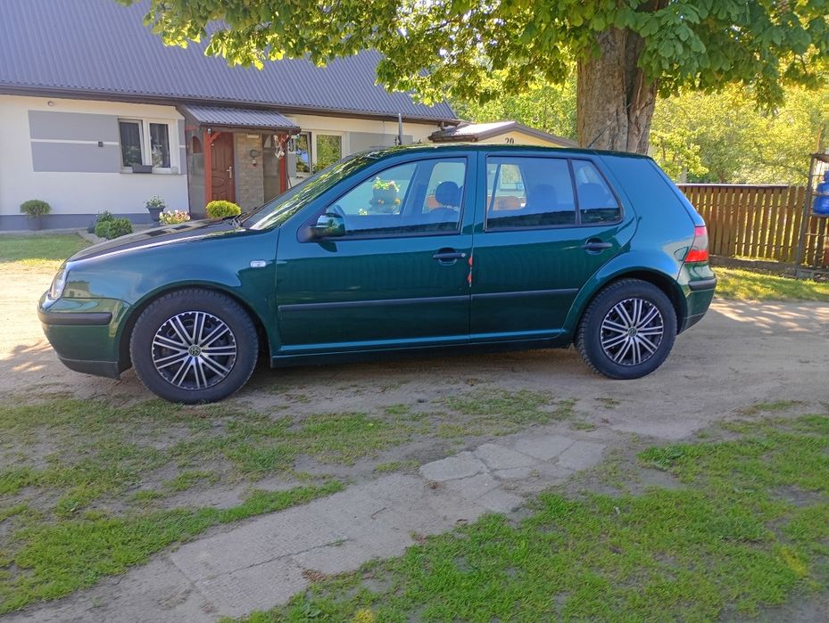 Sprzedam ładnego Golfa 4